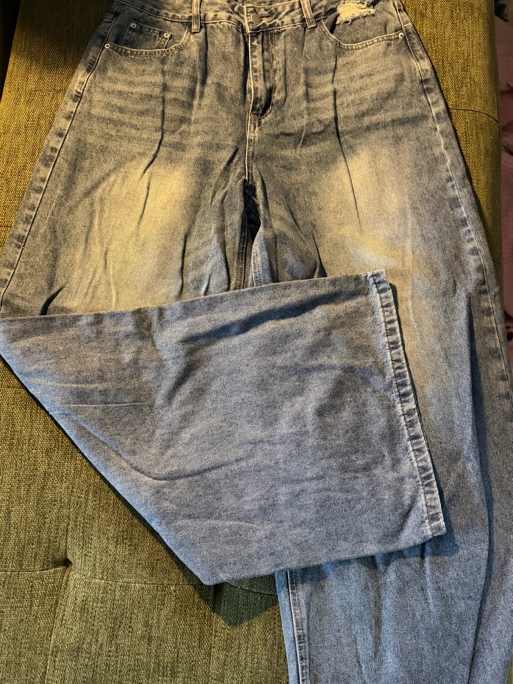Women’s Classic Light Blue Washed Jeans